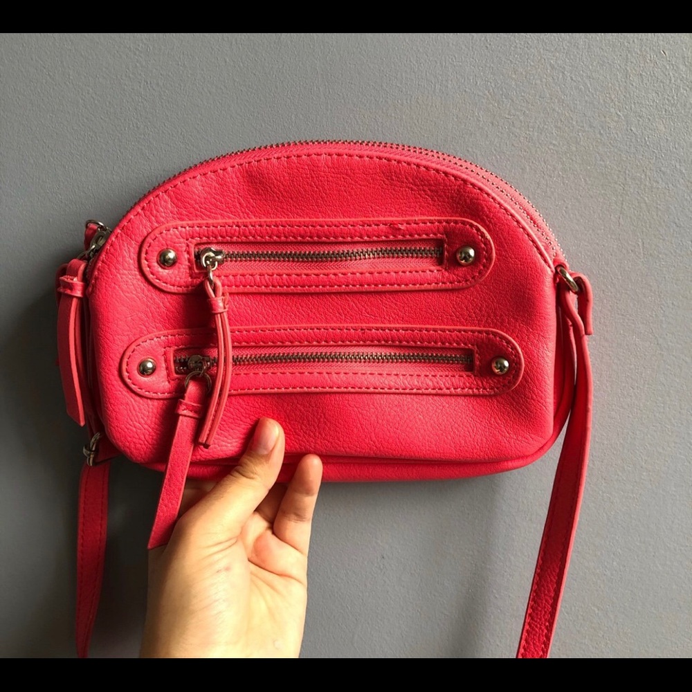 HOT PINK CROSSBODY BAG